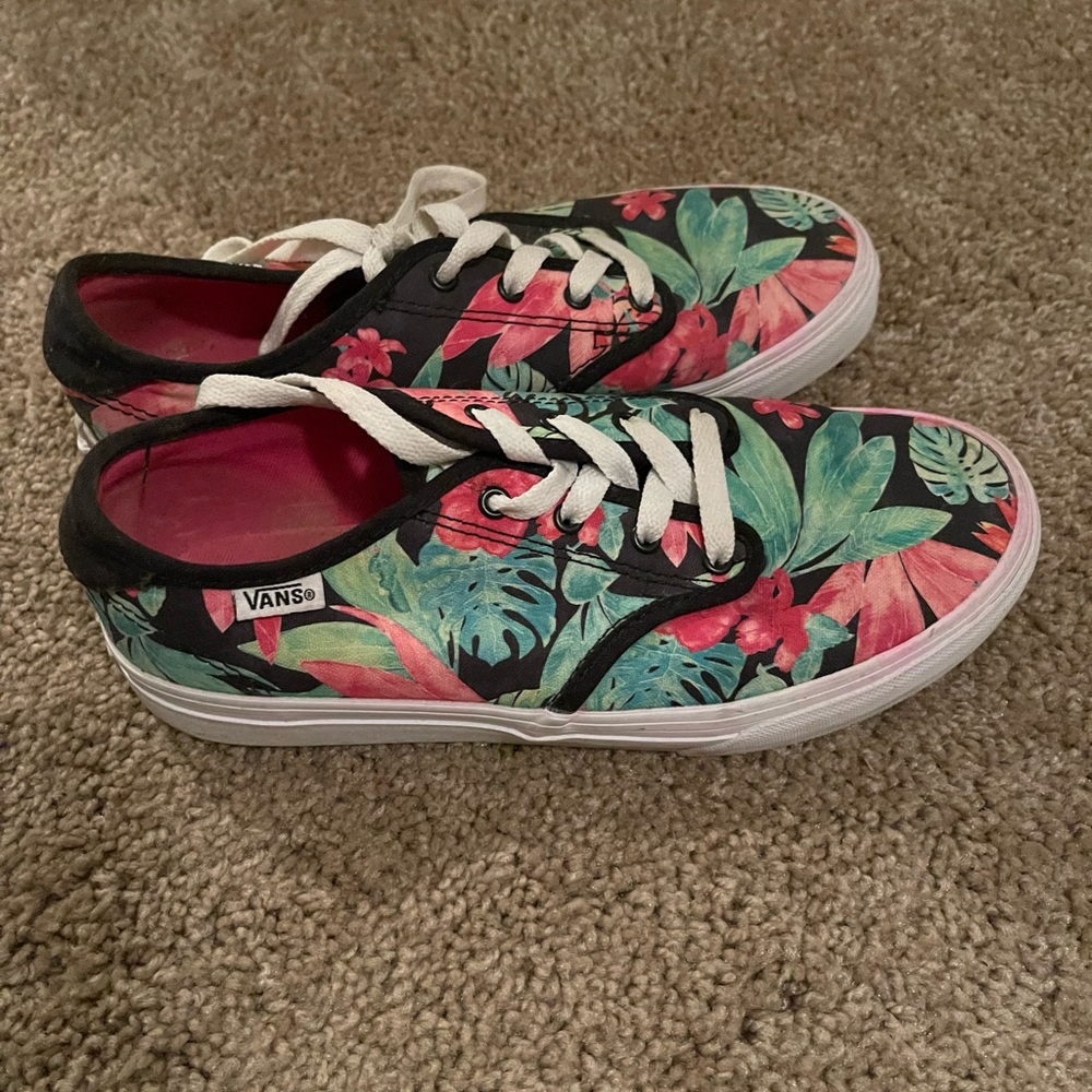 Vans - Picture 3 of 4